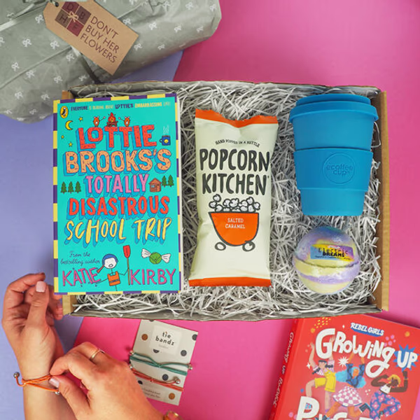 CREATE A TEENAGER GIFT BOX